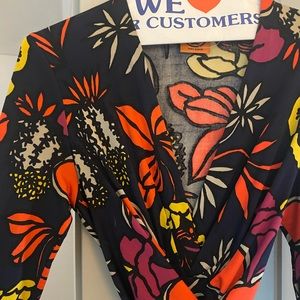 Long Sleeve Tory Burch dress 💐